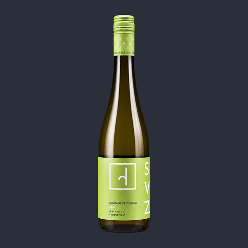 2025 Gruener Veltliner Federspiel Wachau DAC – ganze Flasche auf Anthrazit