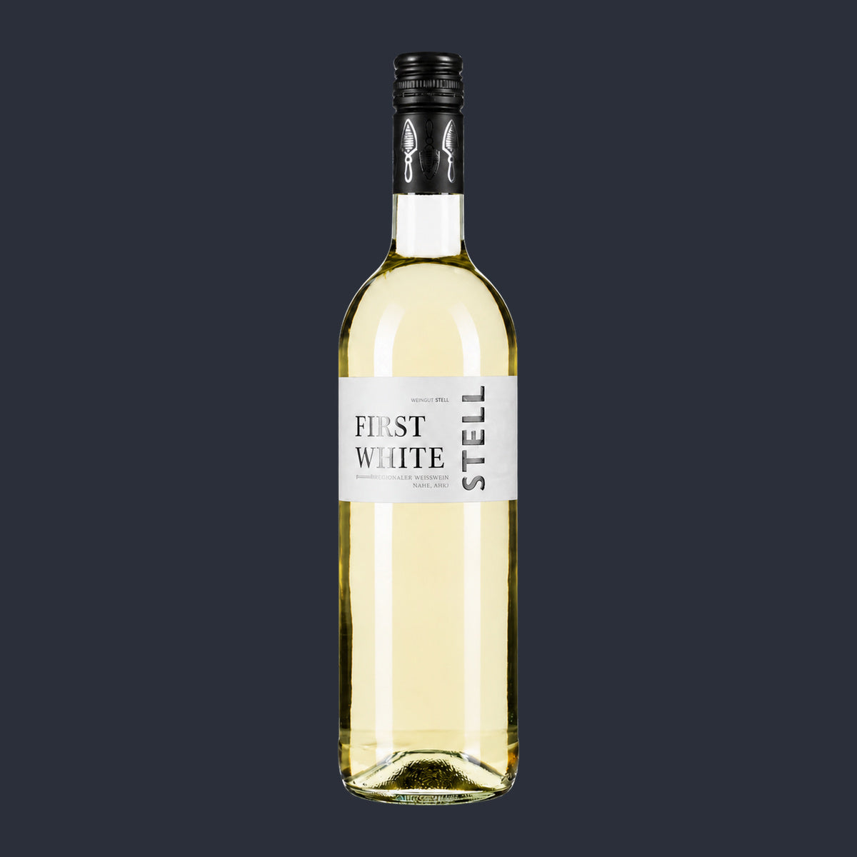 First White Sauvignon Blanc Stellenbosch 2026 – ganze Flasche auf Anthrazit