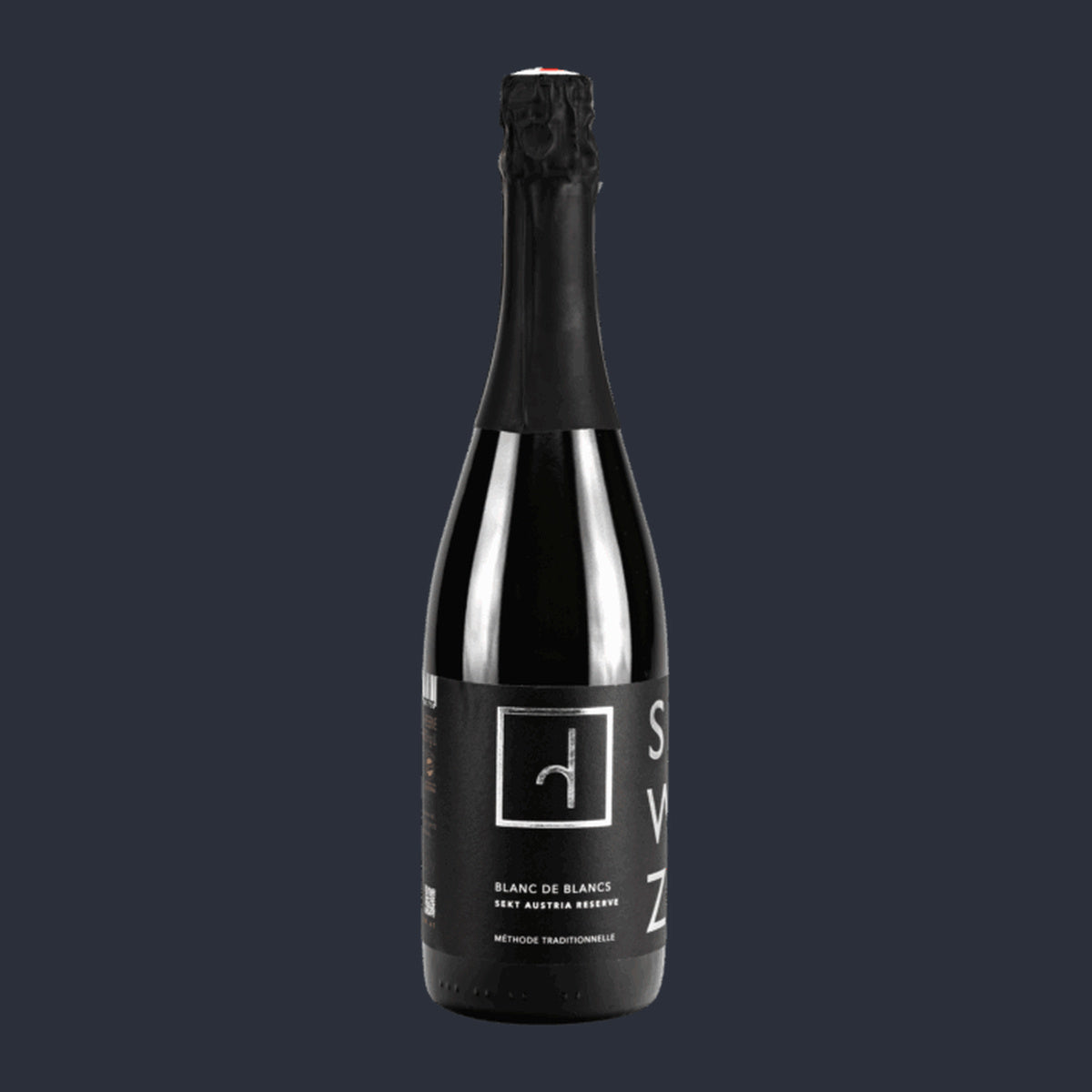 Chardonnay Sekt Austria Reserve g.U. "Blanc de Blancs" 2022 – ganze Flasche auf Anthrazit